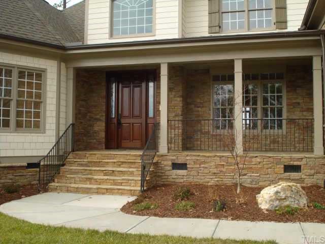 7611 Devere Court Raleigh, NC 27613 - Photo 2 of 12 INVITING ENTRANCE AND GORGOUS FRONT DOOR