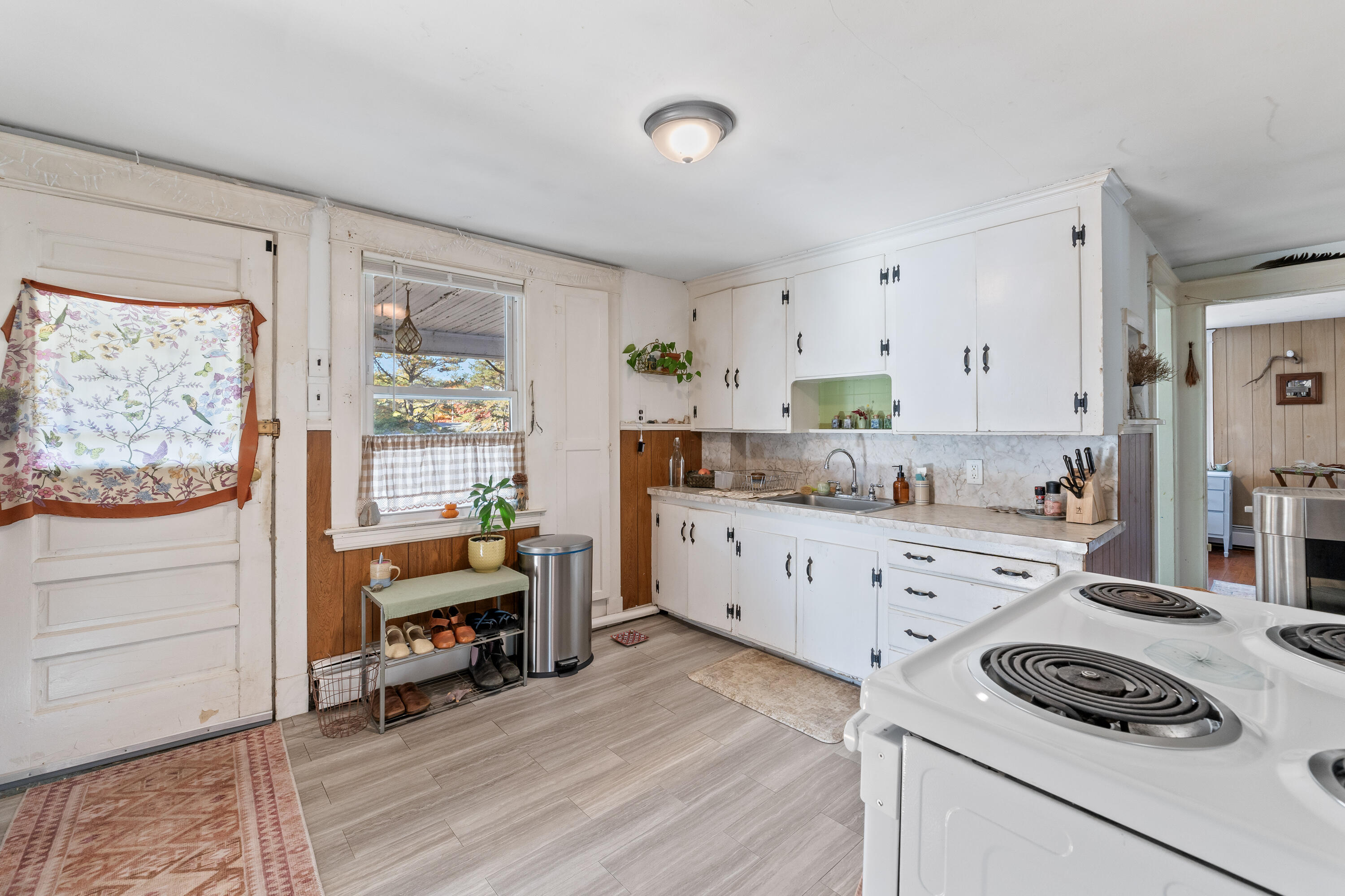16 Garrison Street Brunswick, ME 04011 - Photo 24 of 56 2nd Floor Kitchen