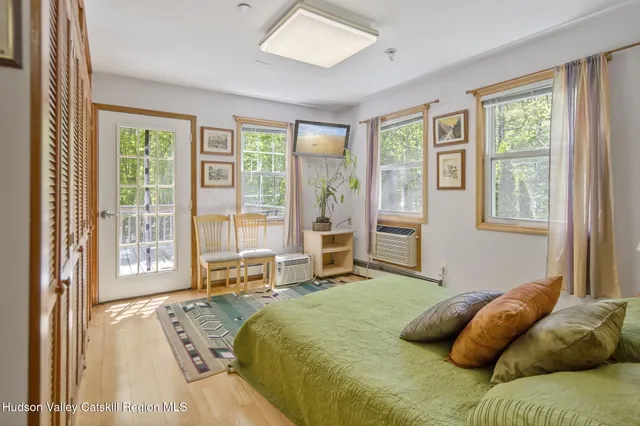 $350,000 | 240 Woodard Road, East Durham, NY 12423