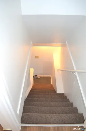 $389,900 | 237 New Britain Avenue, Newington, CT 06111