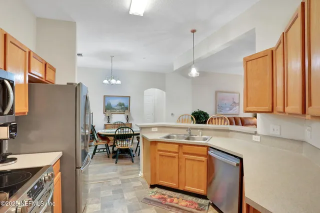 $165,000 | 785 Oakleaf Plantation Parkway, Unit 1634, Orange Park, FL 32065