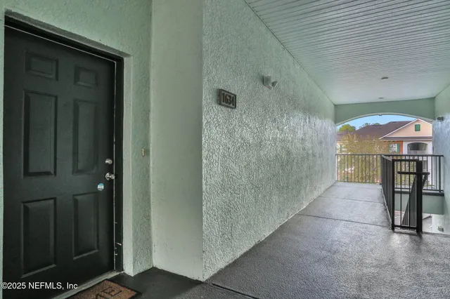 $165,000 | 785 Oakleaf Plantation Parkway, Unit 1634, Orange Park, FL 32065