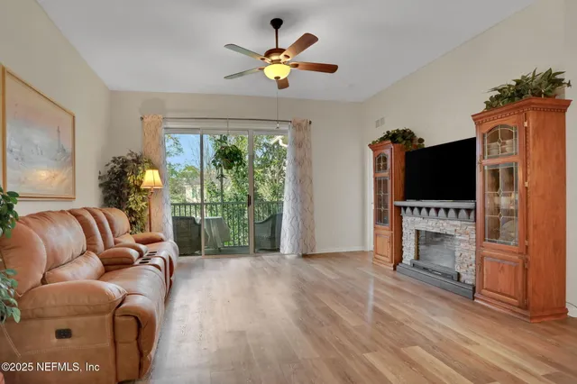 $165,000 | 785 Oakleaf Plantation Parkway, Unit 1634, Orange Park, FL 32065