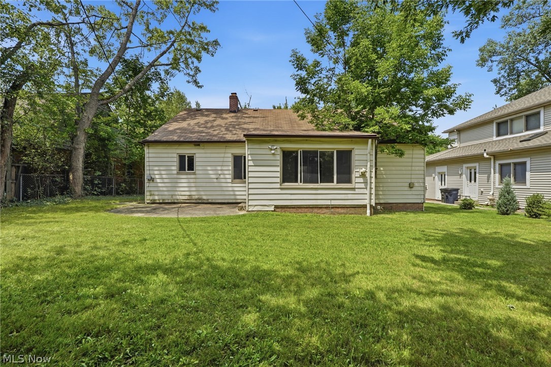 2537 Edgewood Road Beachwood, OH 44122 - Photo 38 of 39 Expansive green lawn with a visible concrete patio