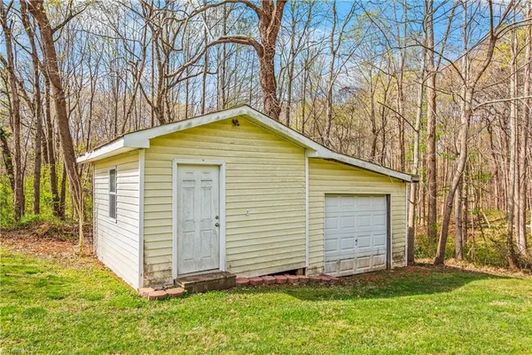$300,000 | 4957 North Carolina Highway 772, Madison, NC 27025
