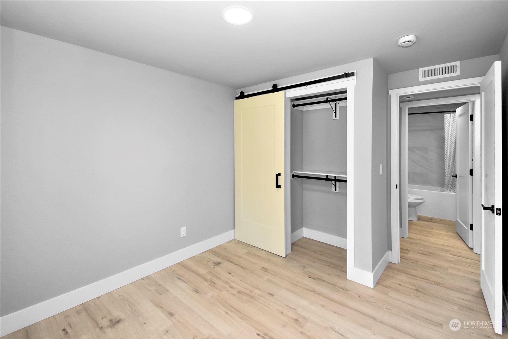 21214 3rd Avenue West Bothell, WA 98021 - Photo 27 of 40