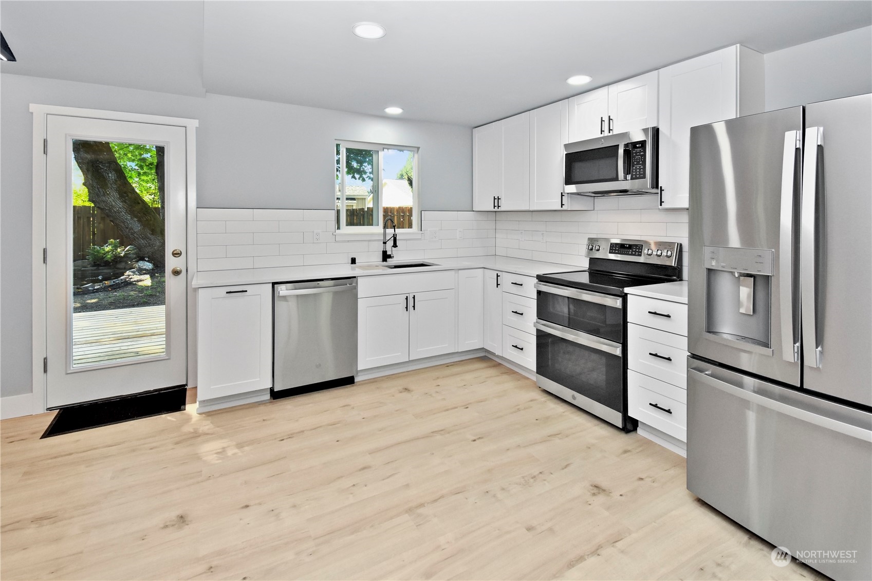21214 3rd Avenue West Bothell, WA 98021 - Photo 9 of 40