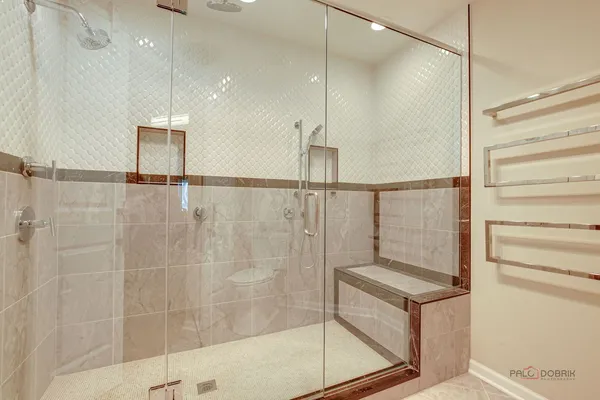 $625,000 | 212 Willow Parkway, Buffalo Grove, IL 60089
