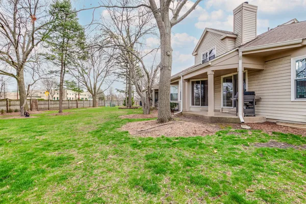 $625,000 | 212 Willow Parkway, Buffalo Grove, IL 60089