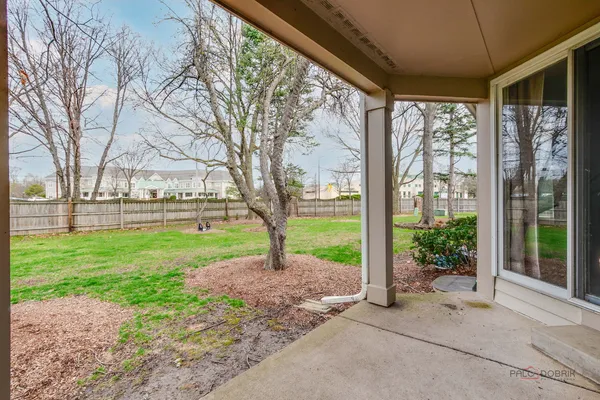 $625,000 | 212 Willow Parkway, Buffalo Grove, IL 60089