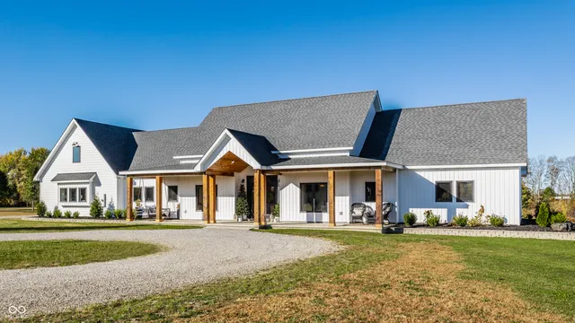 $1,499,000 | 6186 North 50 East, Fortville, IN 46040