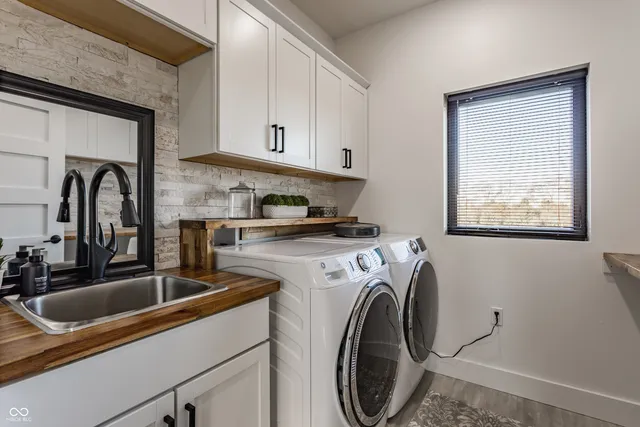 $1,499,000 | 6186 North 50 East, Fortville, IN 46040