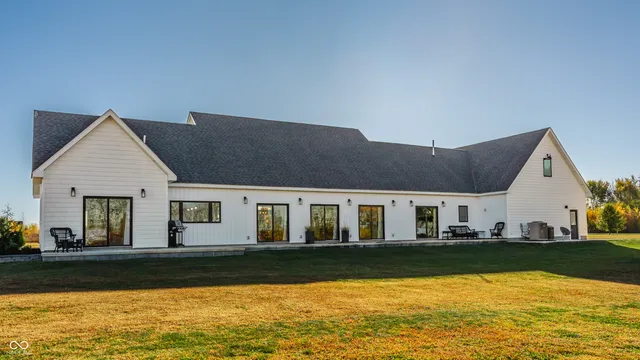 $1,499,000 | 6186 North 50 East, Fortville, IN 46040