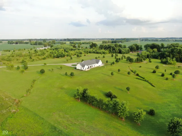 $1,499,000 | 6186 North 50 East, Fortville, IN 46040