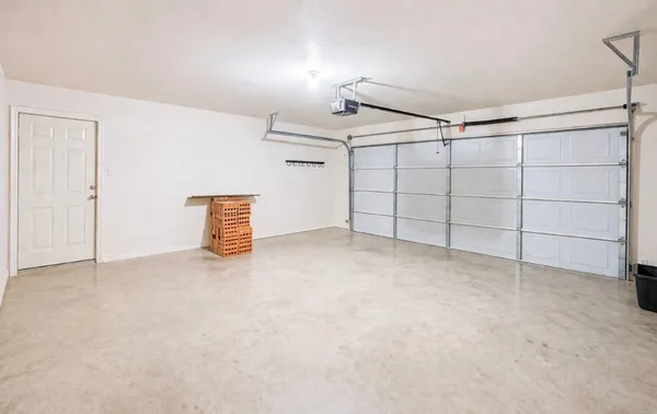 $2,595 | 16715 Bending Creek Lane, Friendswood, TX 77546