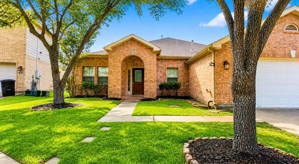 $2,595 | 16715 Bending Creek Lane, Friendswood, TX 77546
