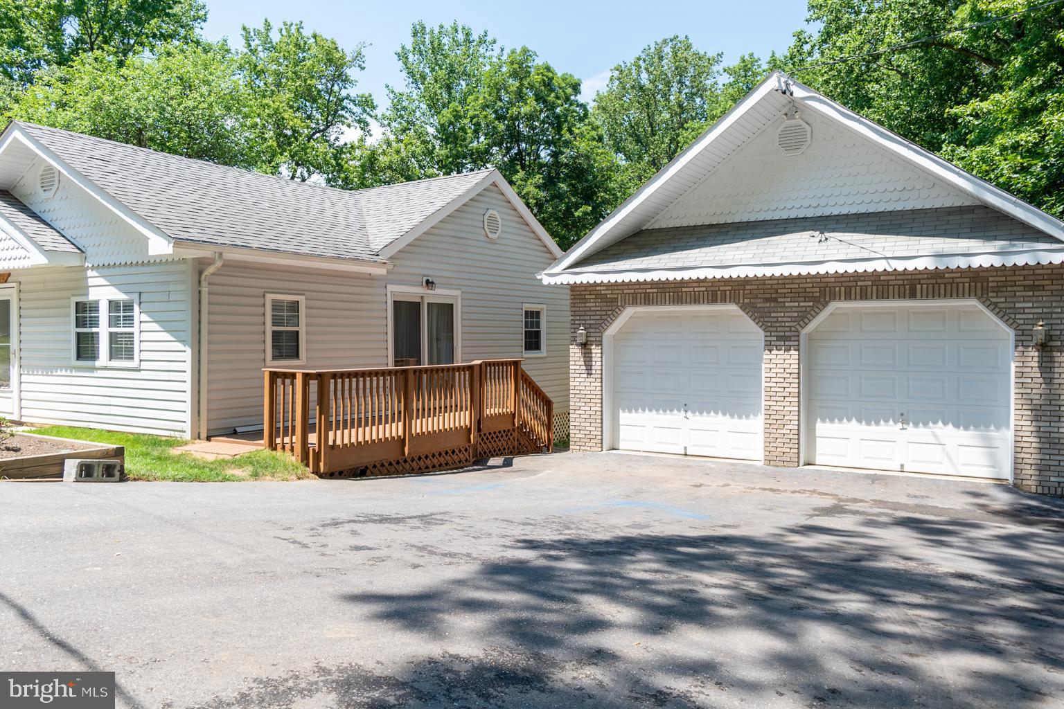 934 Parkey Road Gambrills, MD 21054 - Photo 4 of 37 Detached heated garage