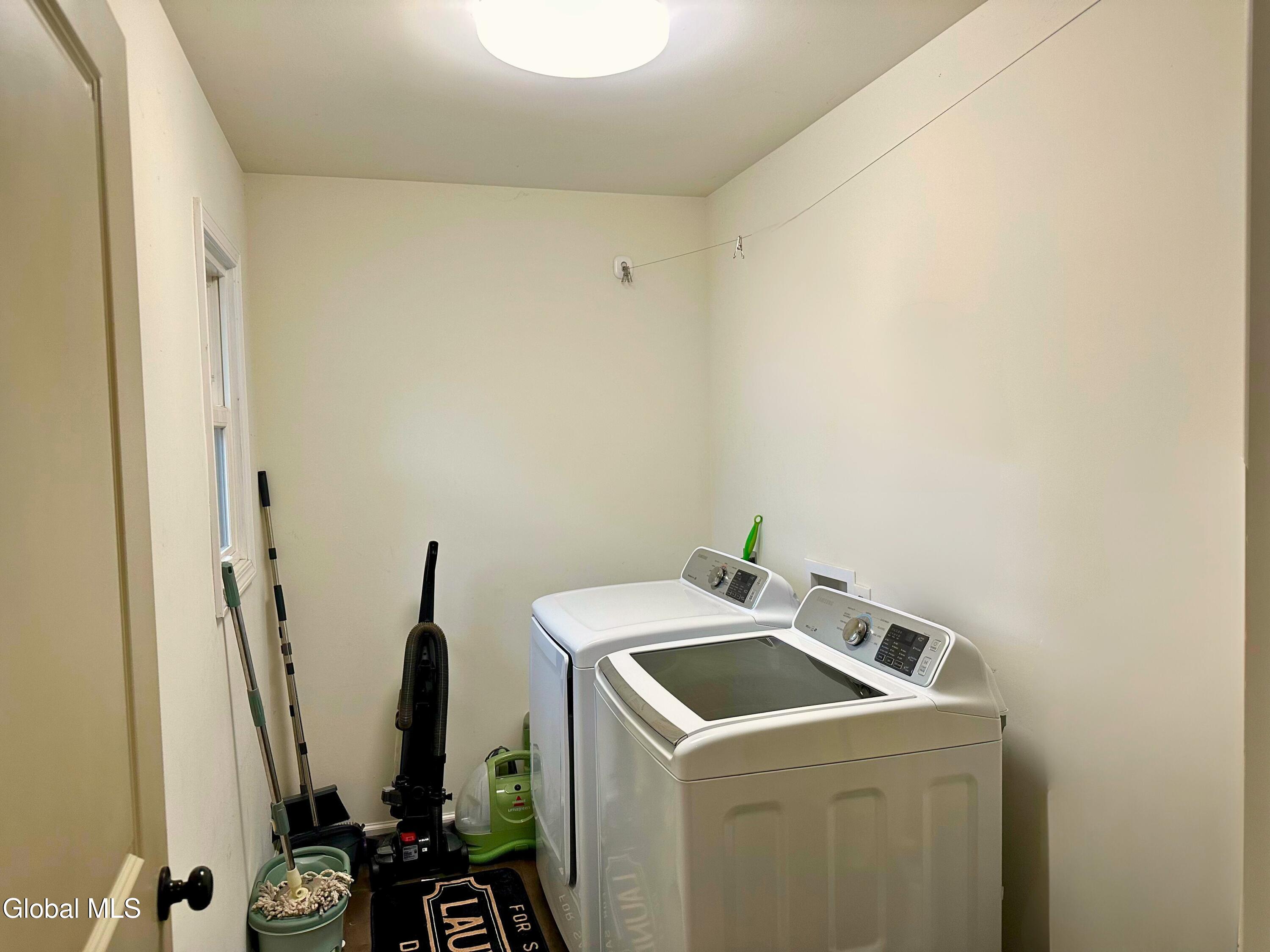 3219 Williams Street Rotterdam, NY 12306 - Photo 8 of 22 Interior_08