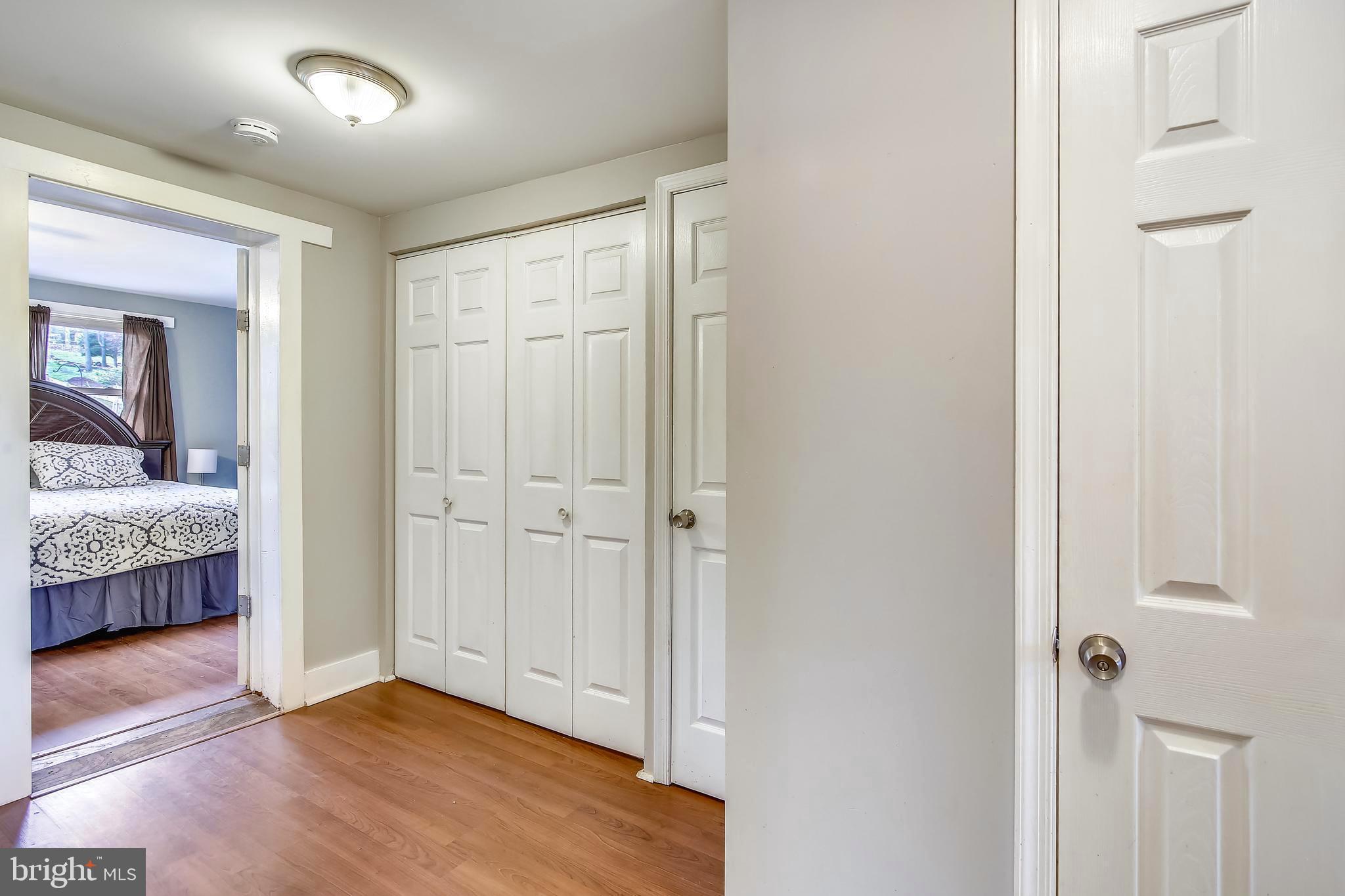 7734 Edgewood Church Road Frederick, MD 21702 - Photo 20 of 32 Main level hallway with laundry