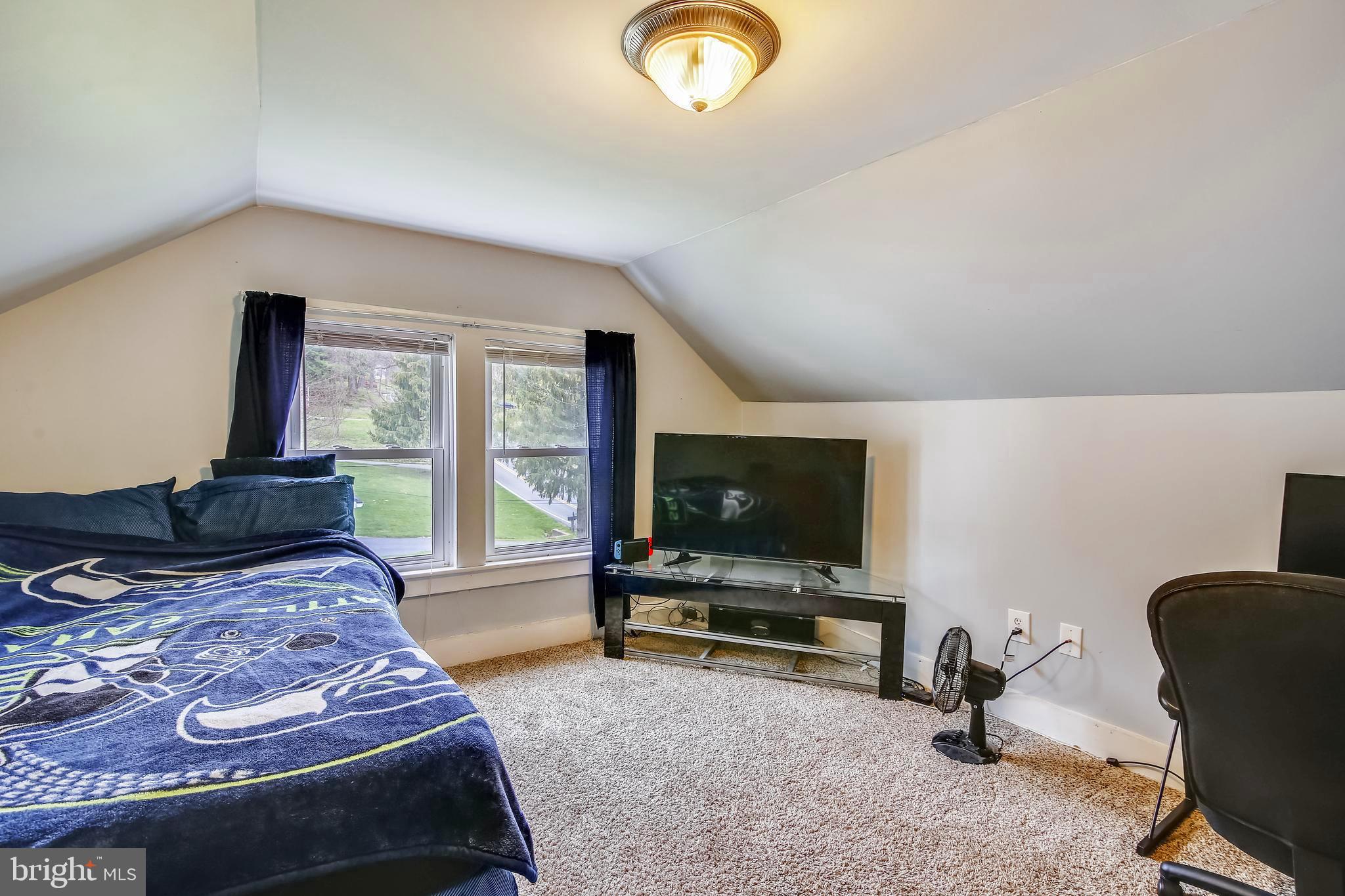 7734 Edgewood Church Road Frederick, MD 21702 - Photo 10 of 32 Spacious upper fourth bedroom , newer carpet