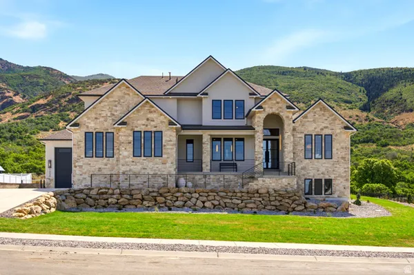 $2,590,000 | 1056 North Wizard Heights, Kaysville, UT 84037