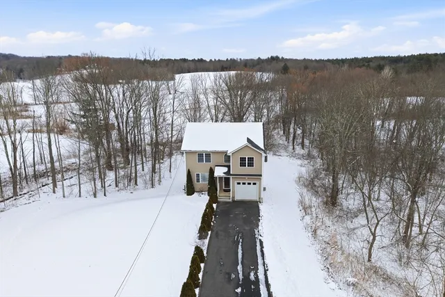 $469,900 | 116 Granville Road, Southwick, MA 01077