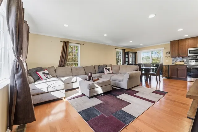 $469,900 | 116 Granville Road, Southwick, MA 01077