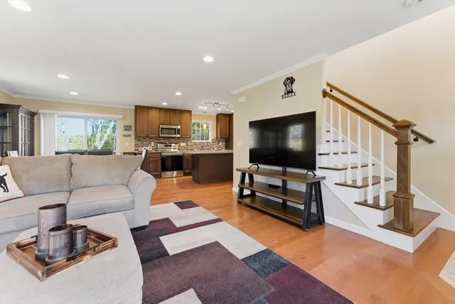 $469,900 | 116 Granville Road, Southwick, MA 01077