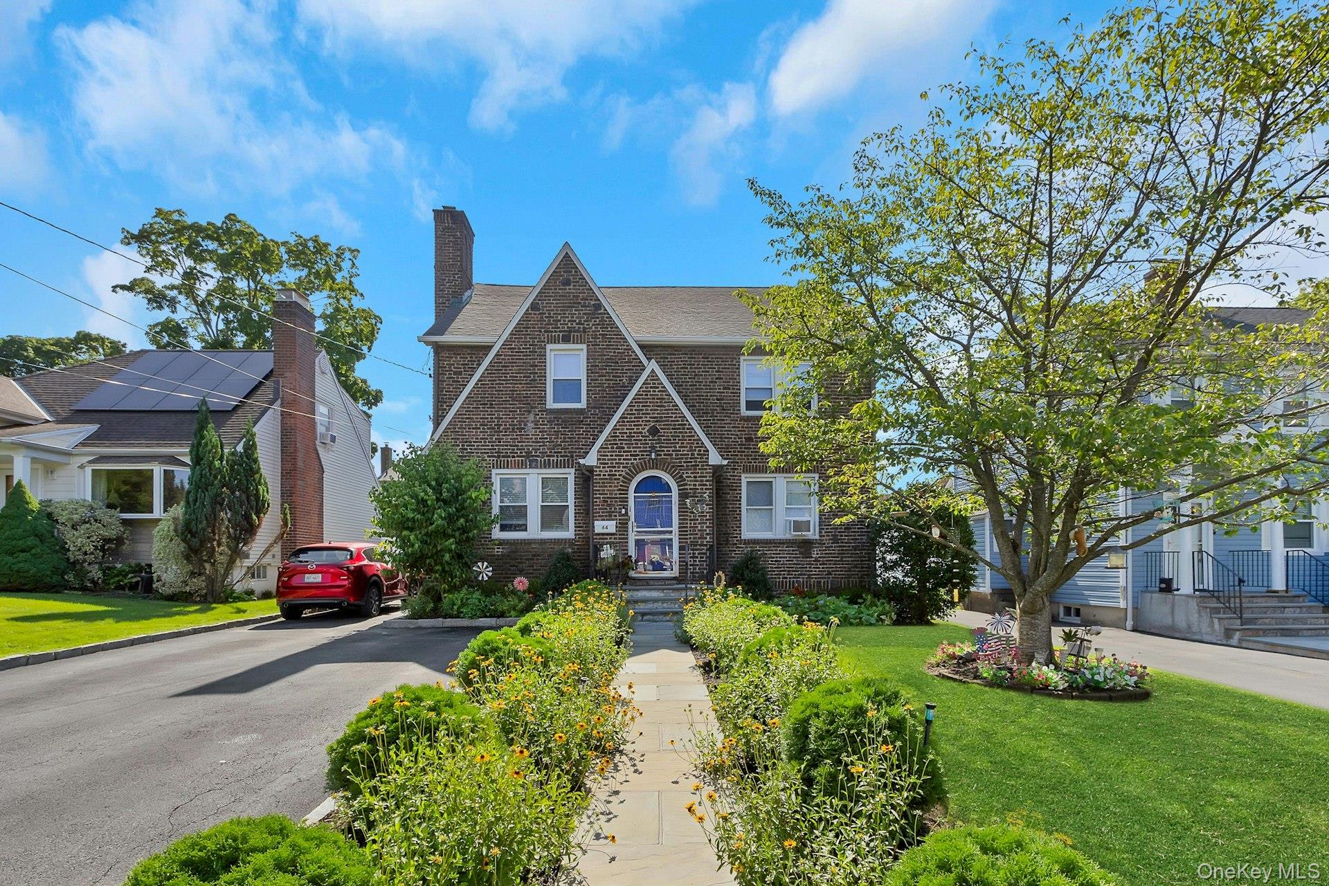 64 Lyons Road, Unit 2 / 2 Scarsdale, NY 10583 - Photo 1 of 42 Gallery Image 1