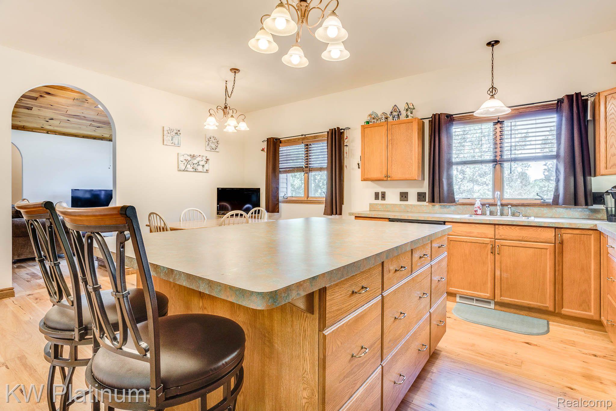 8614 Kilgore Road Avoca, MI 48006 - Photo 3 of 44 Gallery Image 3