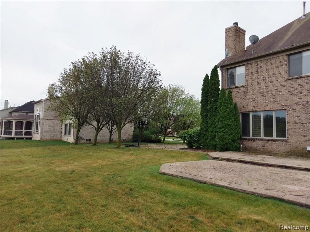 47442 Madison Canton, MI 48188 - Photo 49 of 50