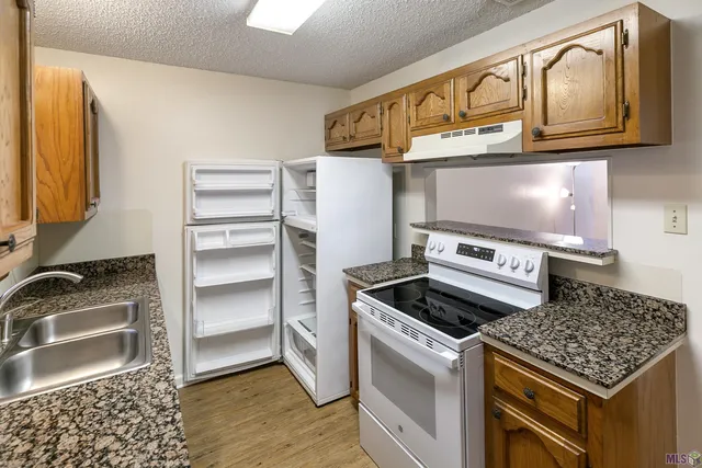 $89,000 | 8091 Bayou Fountain Avenue, Unit 402, Baton Rouge, LA 70820