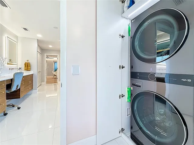 $9,500 | 8693 15th Street North, St. Petersburg, FL 33702