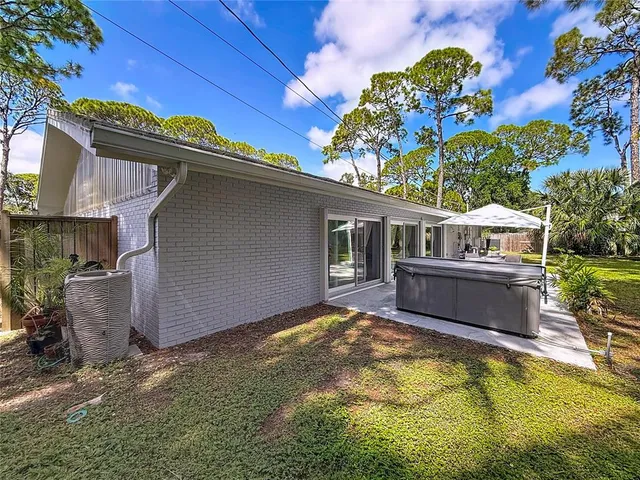 $9,500 | 8693 15th Street North, St. Petersburg, FL 33702