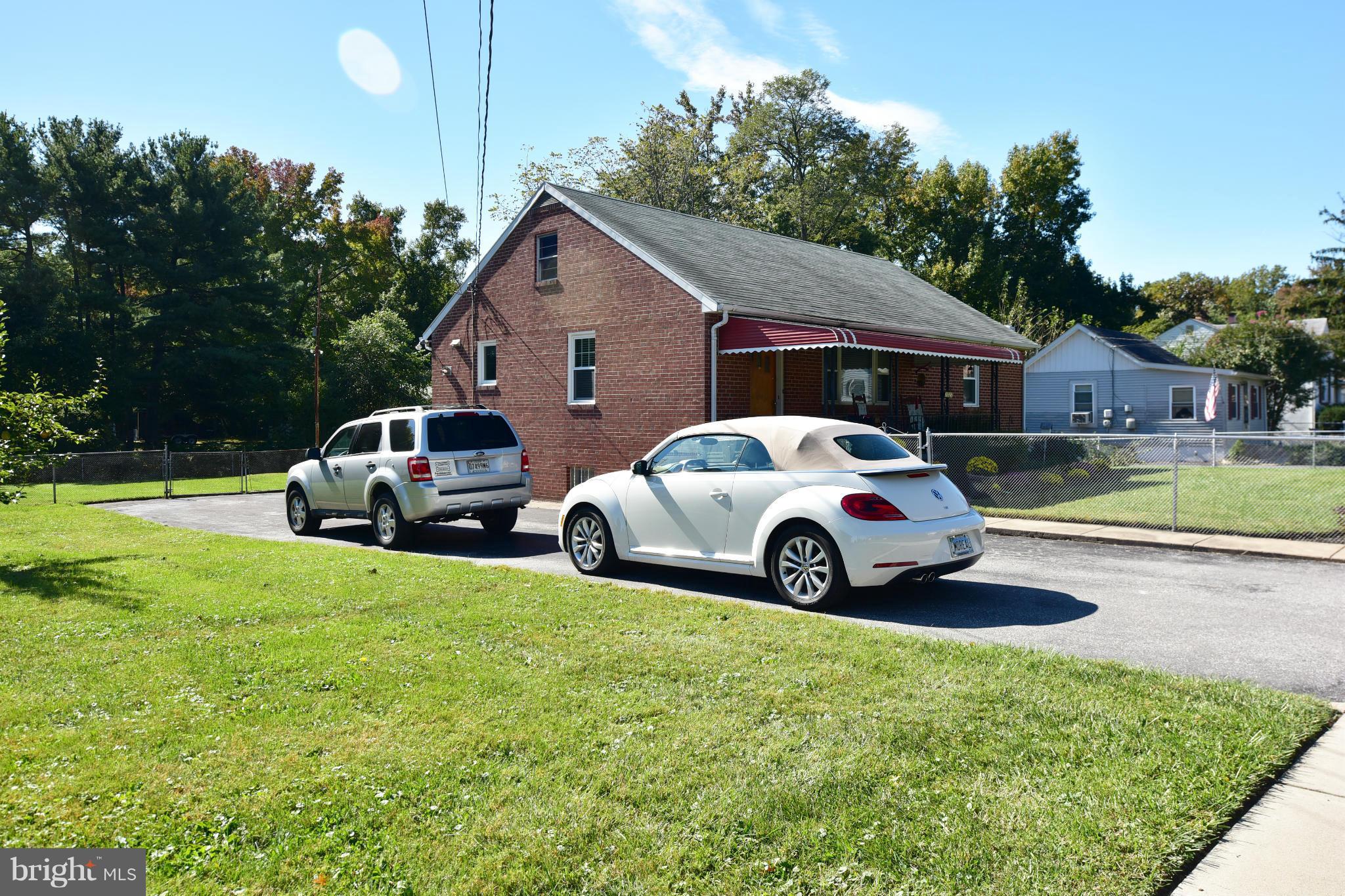 2027 Middleborough Road Essex, MD 21221 - Photo 2 of 24 Exterior (Front)