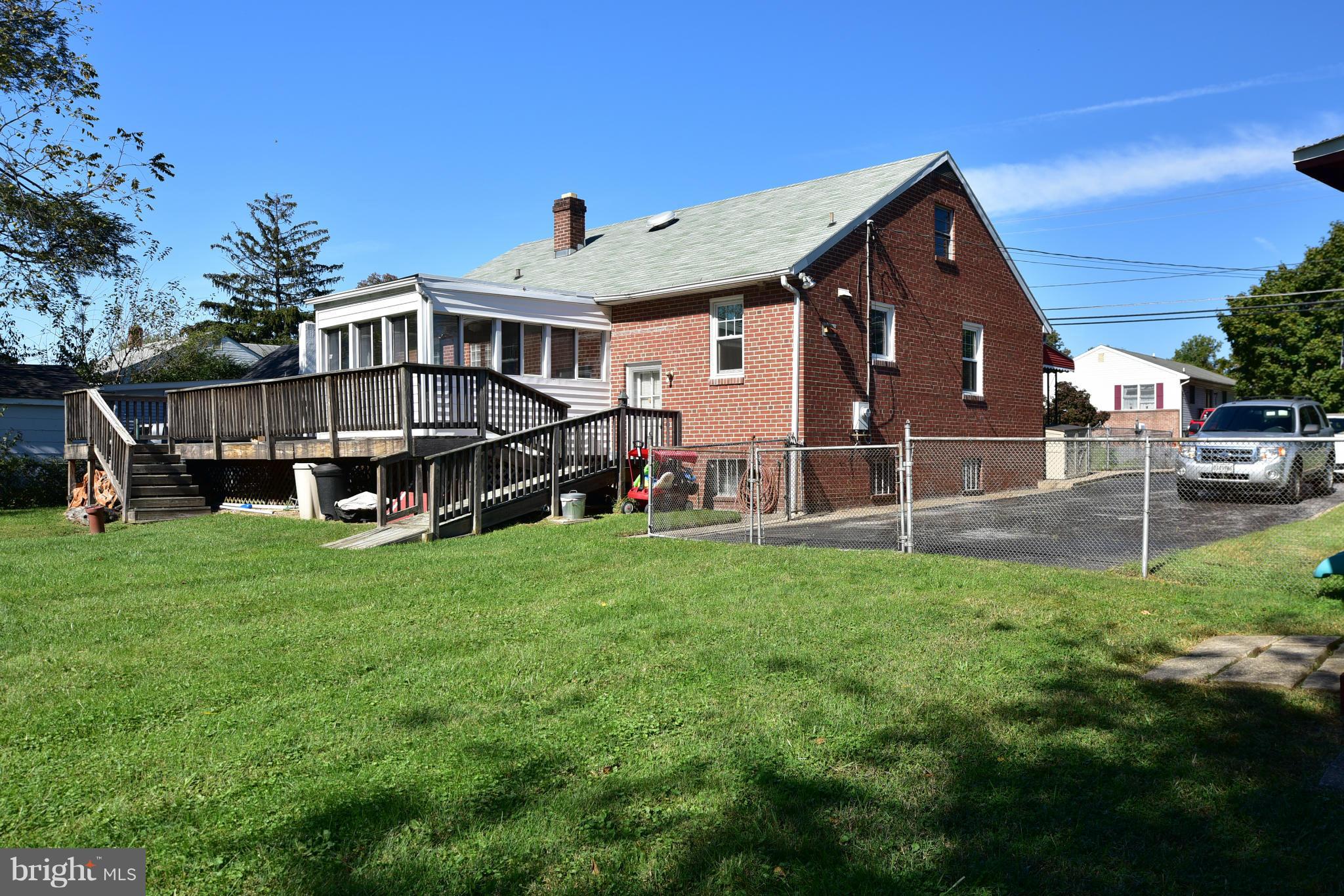 2027 Middleborough Road Essex, MD 21221 - Photo 6 of 24 Exterior (Rear)