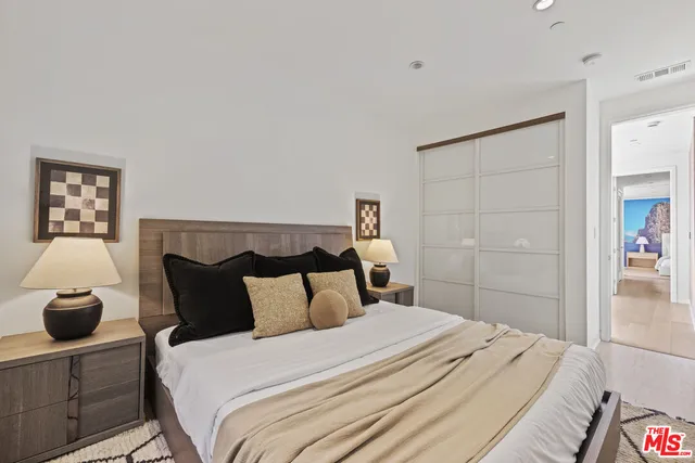 $3,000,000 | 2756 Westshire Drive, Los Angeles, CA 90068