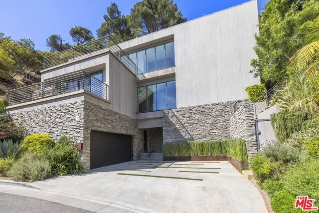 $3,000,000 | 2756 Westshire Drive, Los Angeles, CA 90068