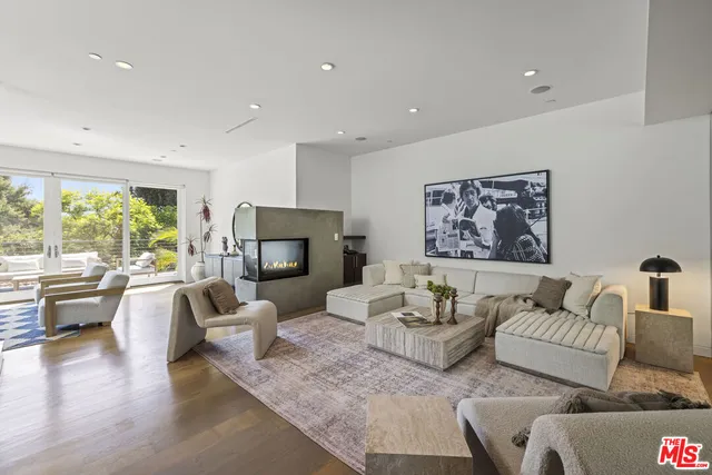 $3,000,000 | 2756 Westshire Drive, Los Angeles, CA 90068