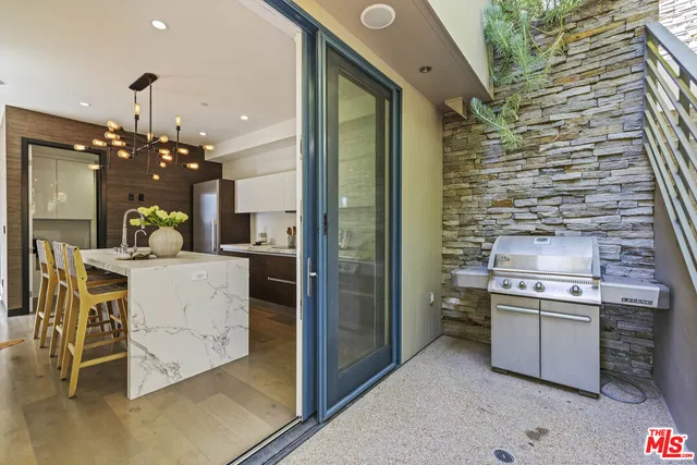 $3,000,000 | 2756 Westshire Drive, Los Angeles, CA 90068