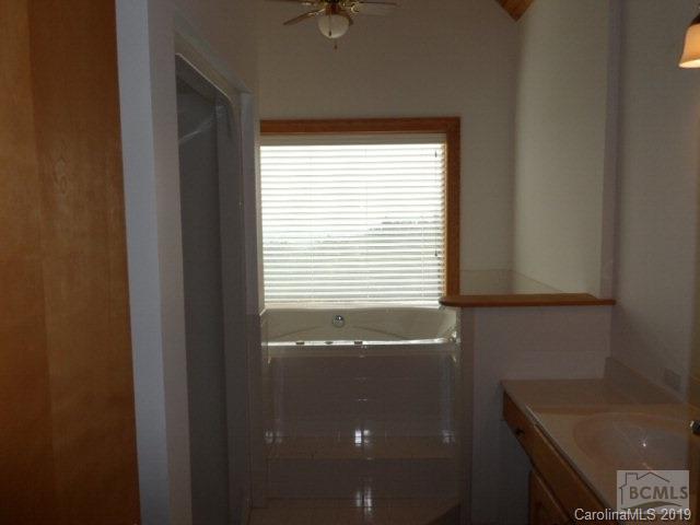 4197 Rocky Road Valdese, NC 28690 - Photo 10 of 15 Gallery Image 10