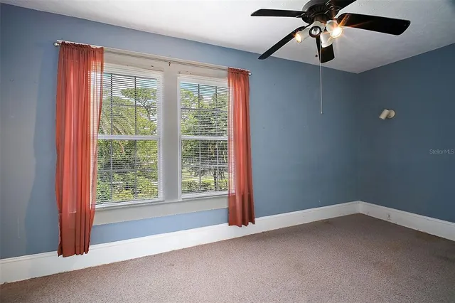 $299,900 | 150 East Charlotte Avenue, Eustis, FL 32726