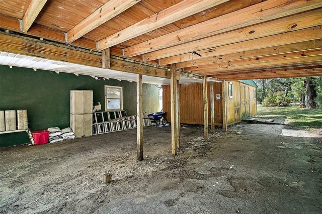 $299,900 | 150 East Charlotte Avenue, Eustis, FL 32726