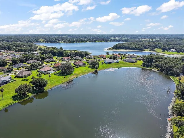 $299,900 | 150 East Charlotte Avenue, Eustis, FL 32726