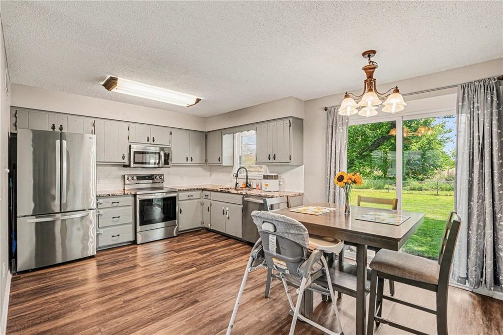 601 Mark Street Lathrop, MO 64465 - Photo 12 of 33