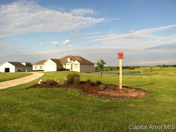 7676 Wesley Chapel Road Chatham, IL 62629 - Photo 1 of 22