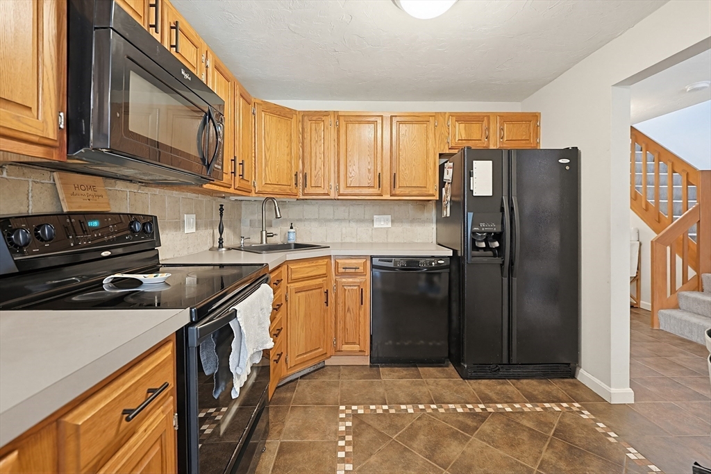 510 Ridgefield Circle, Unit C Clinton, MA 01510 - Photo 12 of 24