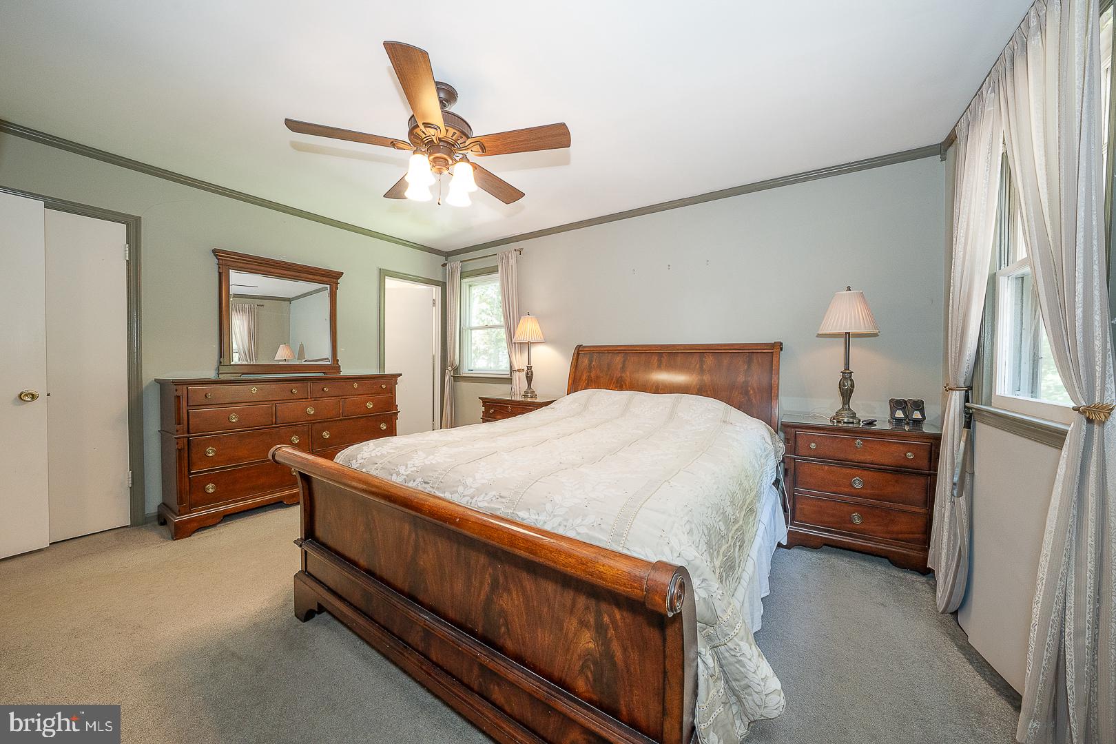751 Red Oak Terrace Wayne, PA 19087 - Photo 33 of 41 Primary bedroom