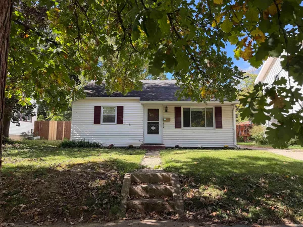$1,100 | 2309 Westbrook Drive, Fort Wayne, IN 46805