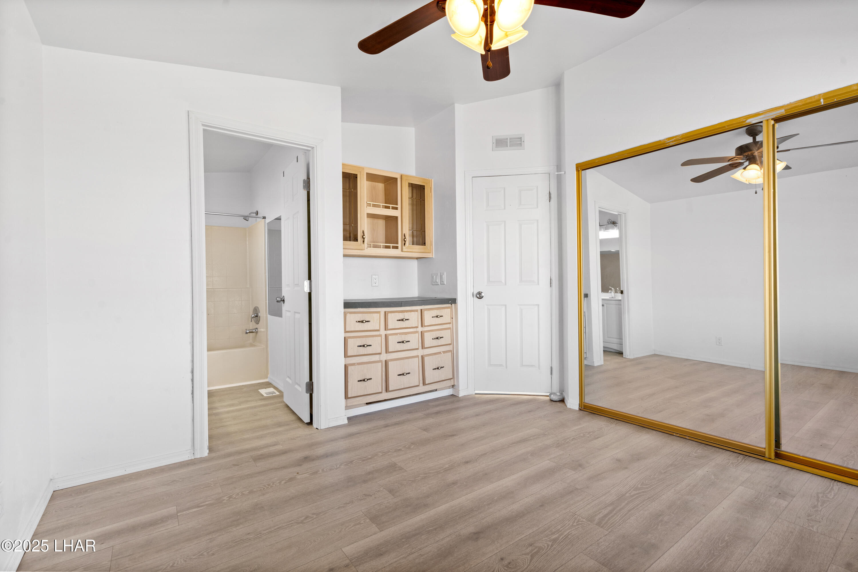 14445 Ashurst Road Yucca, AZ 86438 - Photo 12 of 57 4_dsc09236